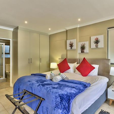 Firmont On Main Apartment Cape Town Bagian luar foto